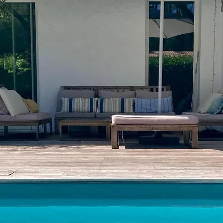 Familysummerrr Calmpoolrelax 度假居